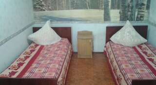 Гостевой дом Galina Николаевка Двухместный номер с 2 отдельными кроватями и общей ванной комнатой-2
